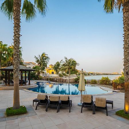 Yanjoon Holiday Homes - Palm Jumeirah Frond A Villas Dubai Ngoại thất bức ảnh